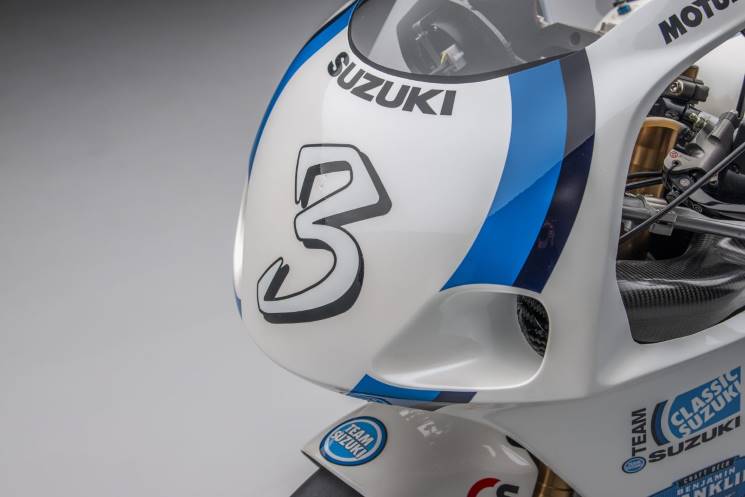 SuzukiGSXR750-SRAD-Team-Suzuki-Classic