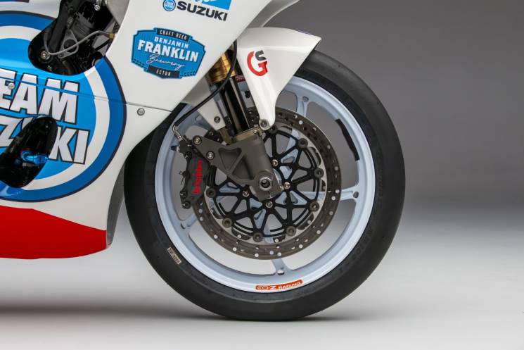 SuzukiGSXR750-SRAD-Team-Suzuki-Classic