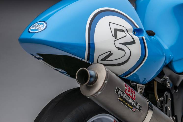 SuzukiGSXR750-SRAD-Team-Suzuki-Classic