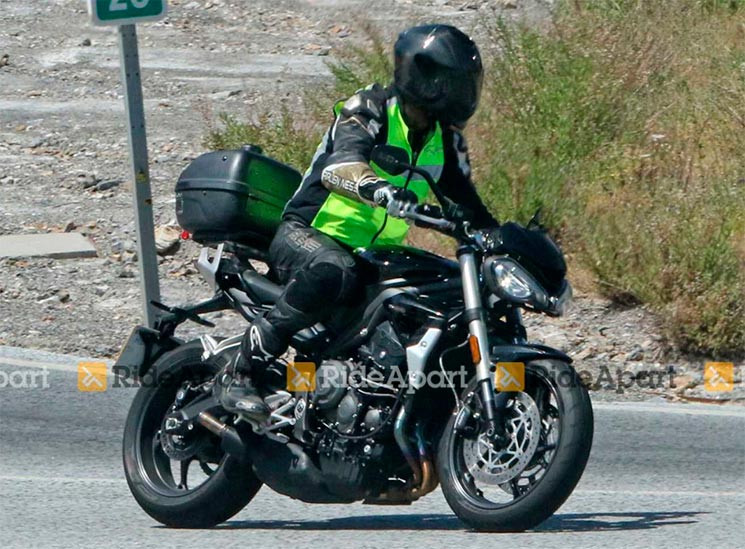 Street-Triple-2020.jpg
