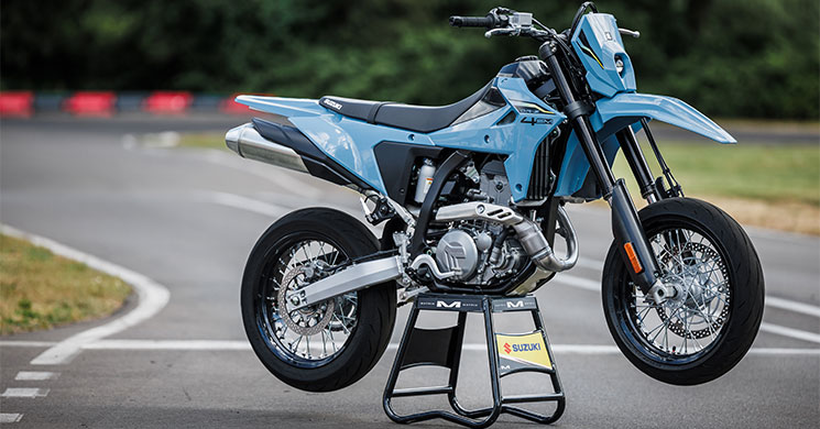 /Suzuki-DR-Z400SM-2025.jpg