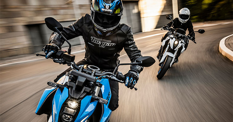 SuzukiGSX-8S.jpg