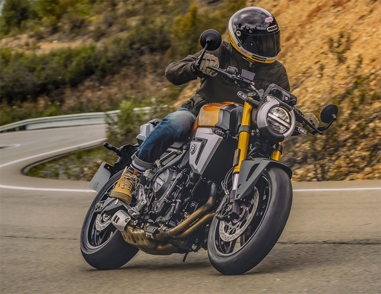 /SuzukiGSX8T