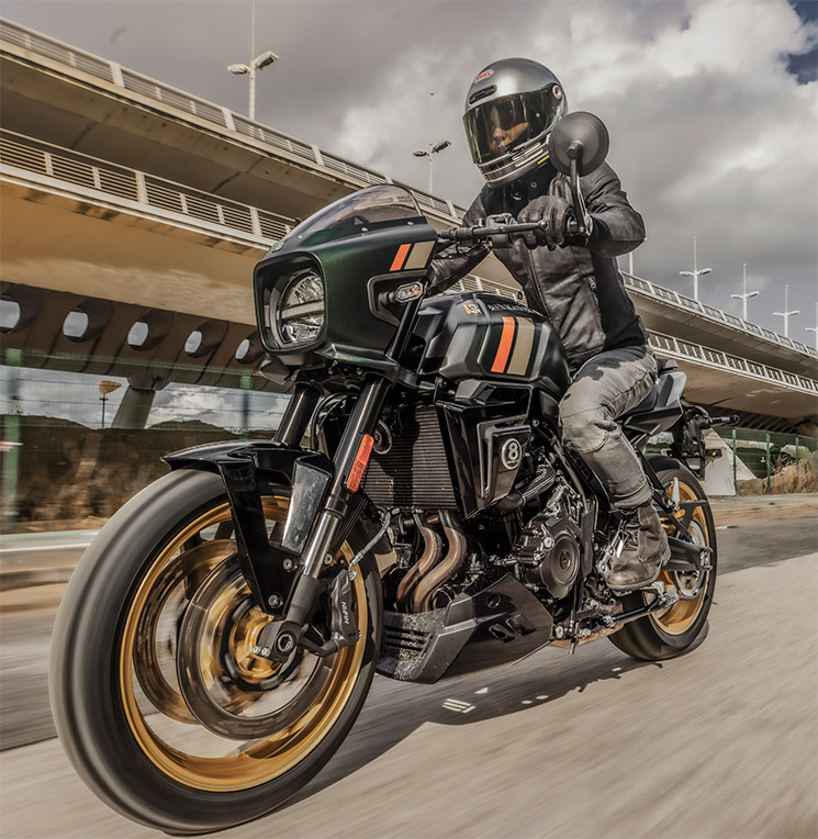 SuzukiGSX8TT-