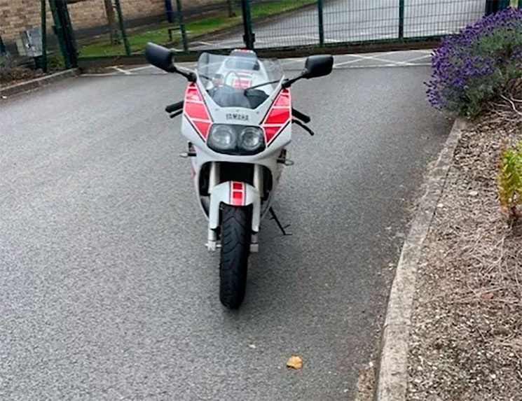 SuzukiGSXR-RD350LC