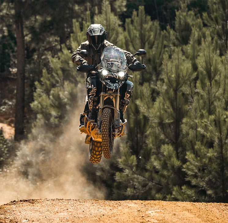 Tiger1200-salto.jpg