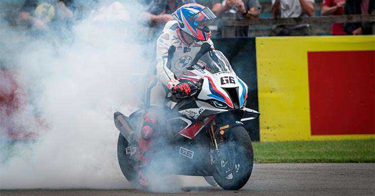 TomSykesBMW-M1000RR