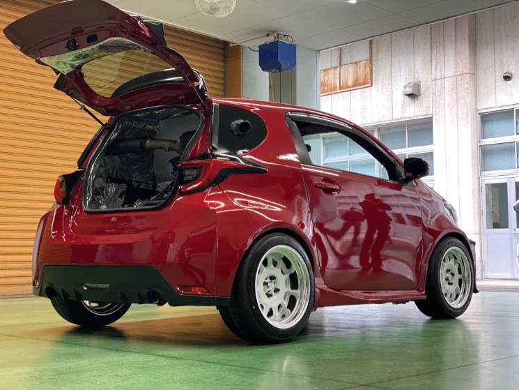 Toyota-iQ-ZX14R-Kawasaki