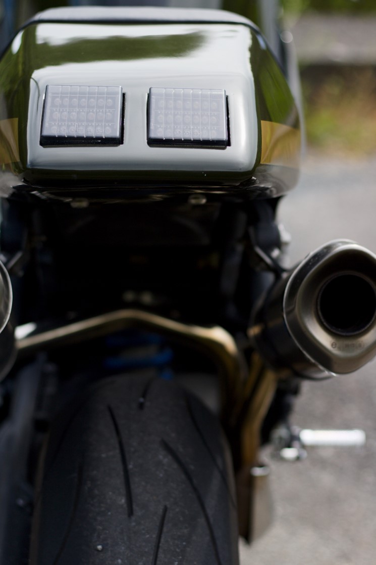 Triumph-Speed-Triple-RC30