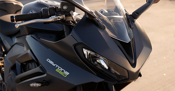 TriumphDaytona660(1).jpg