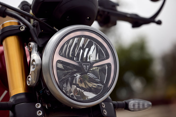 TriumphSpeed400-2.jpg