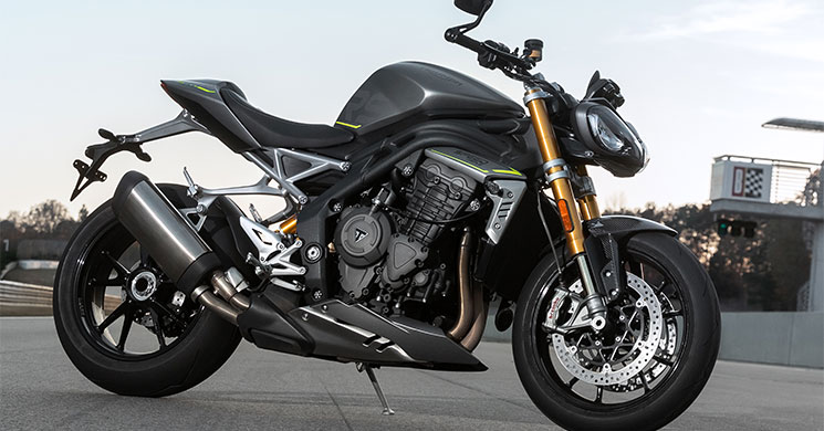 TriumphSpeedTriple1200RS-2021.jpg