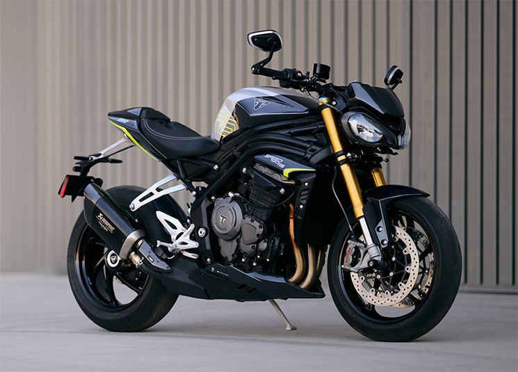 TriumphSpeedTriple1200RS-2025-1.jpg