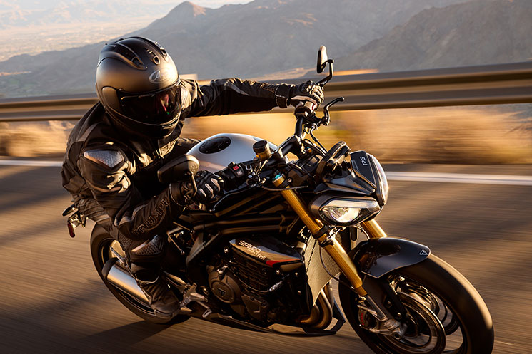 TriumphSpeedTriple1200RS