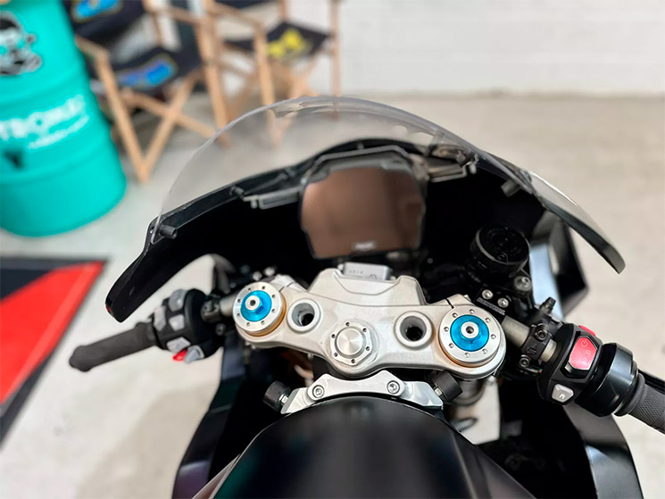 /TriumphSpeedTripleSuperbike