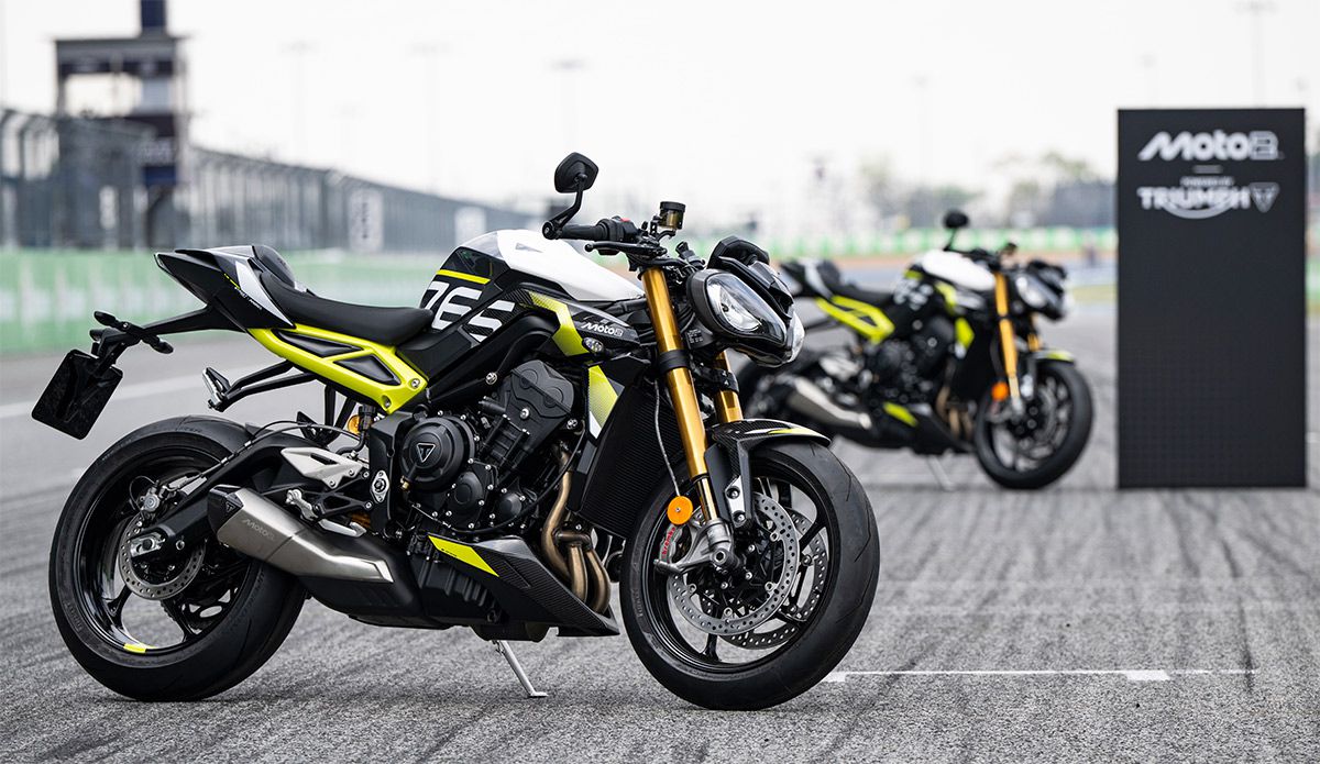 TriumphStreetTripleMoto2