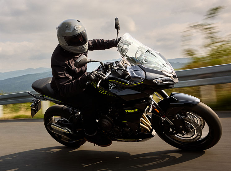 TriumphTigerSport800-