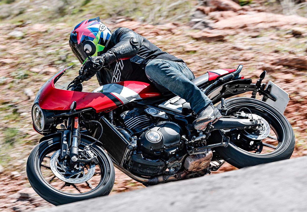 TriumphTrackerThruxton400