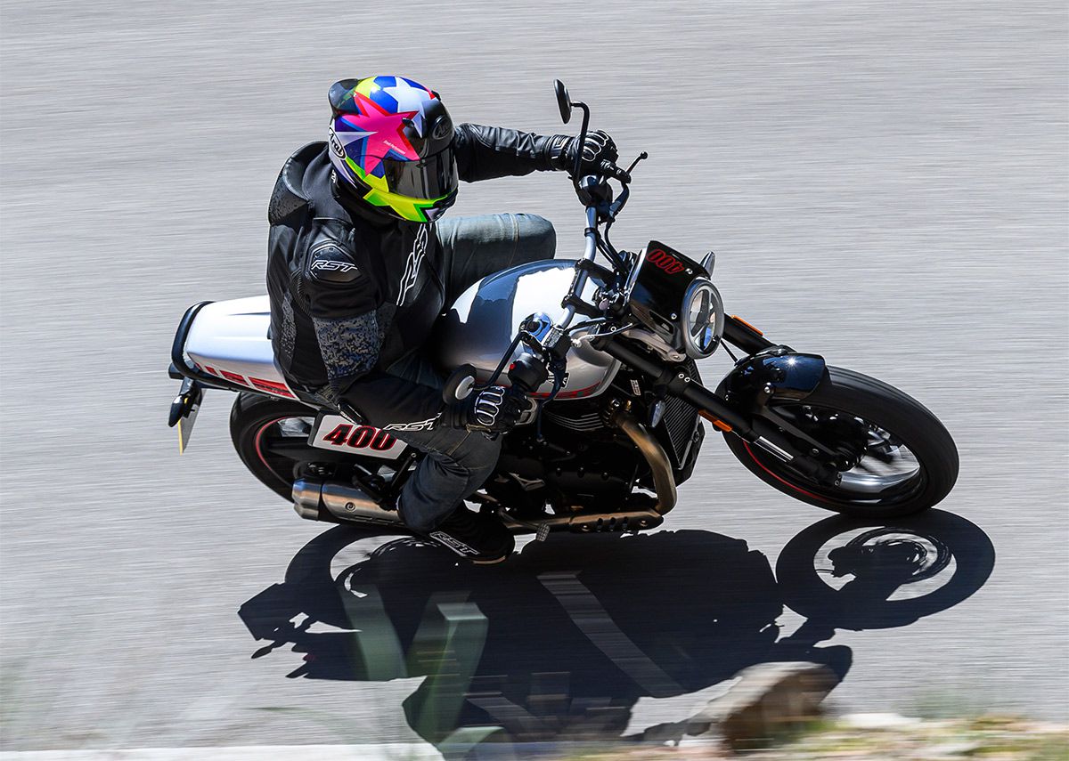 TriumphTrackerThruxton400