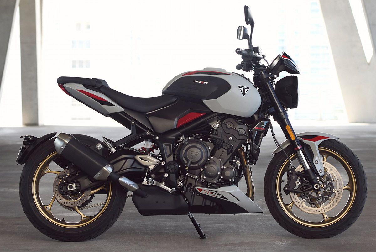 /TriumphTrident800_