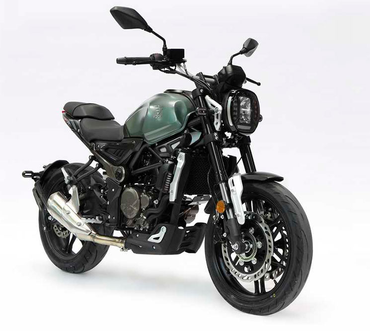 voge 300 ax
