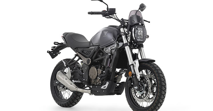 VOGE300ACX.jpg