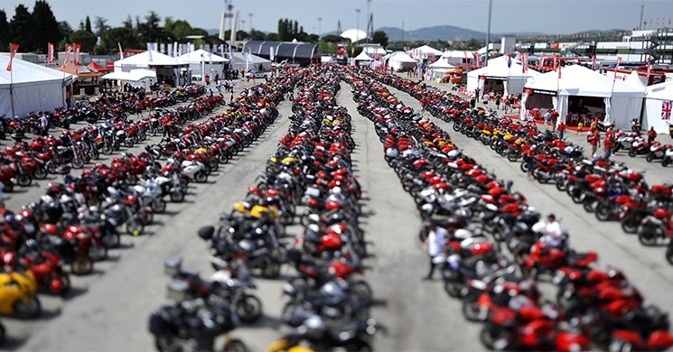 WorldDucatiWeek.jpg