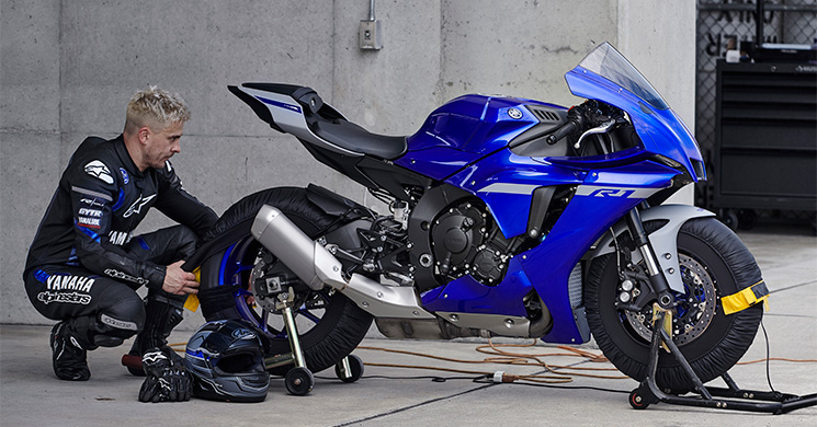 Yamaha-R1-2020.jpg