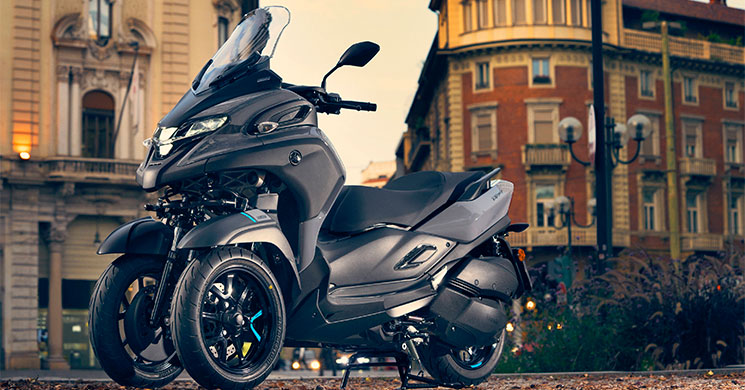 tricity 300