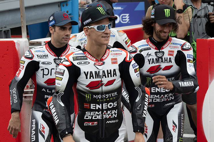 /YamahaM1-R7-Haga-1.jpg