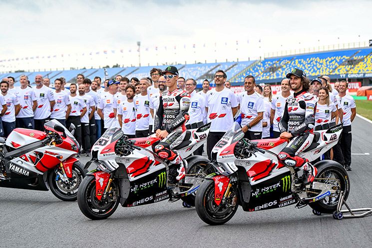 /YamahaM1-R7-Haga-1.jpg