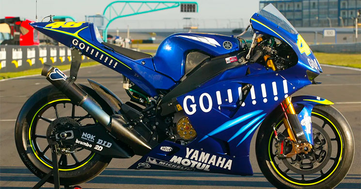 /YamahaM12004.jpg