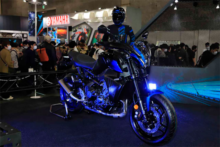 YamahaMT09-CyberRally