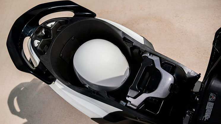 yamaha neos
