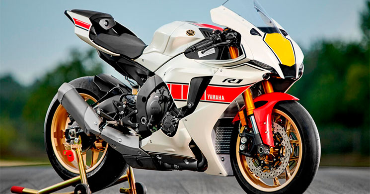 /YamahaR1-34543.jpg