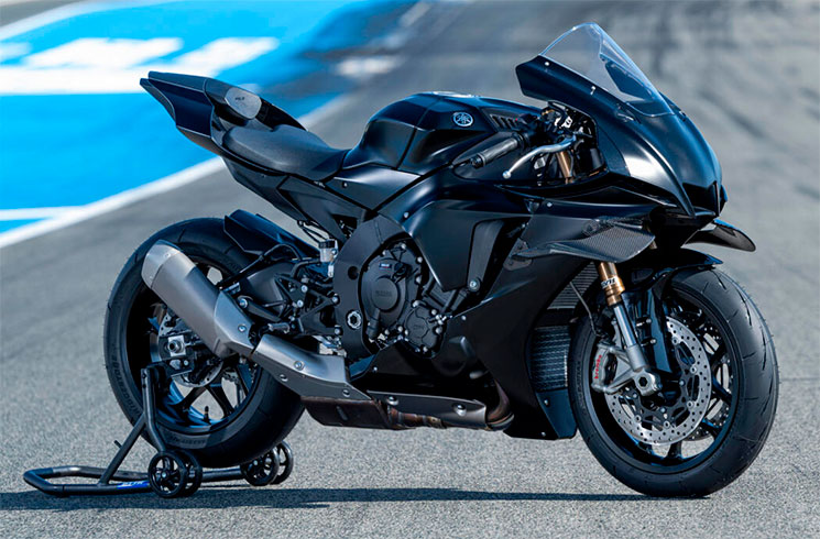 /YamahaR1-Race-2025