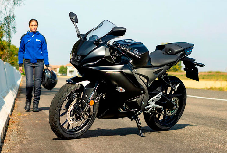 YamahaR125-2023.jpg