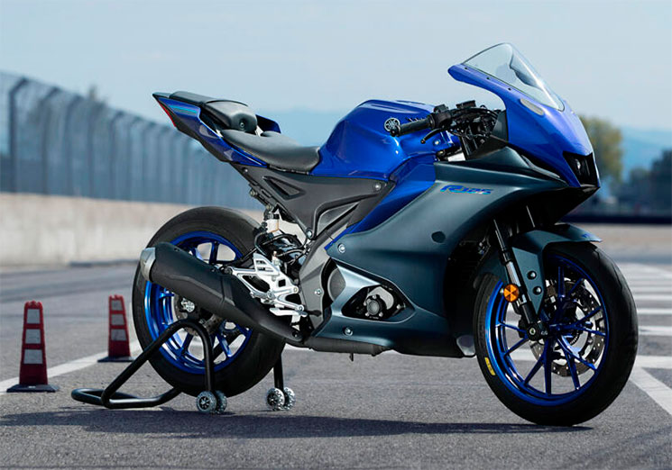 YamahaR125-2023.jpg