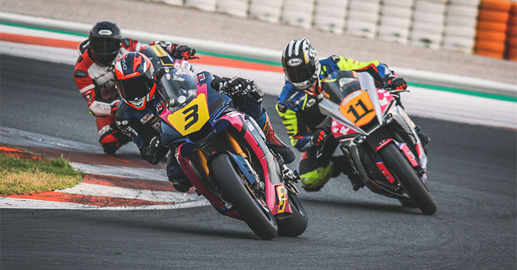 /YamahaR1Cup(3).jpg