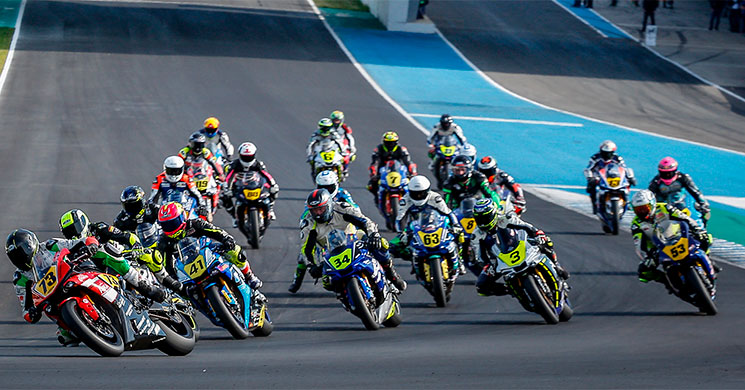 yamaha r1 cup