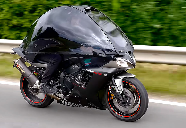 YamahaR1Techo3443.jpg