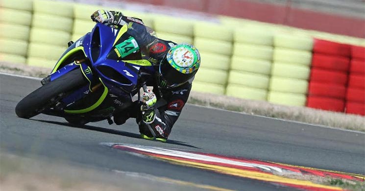 yamaha R1