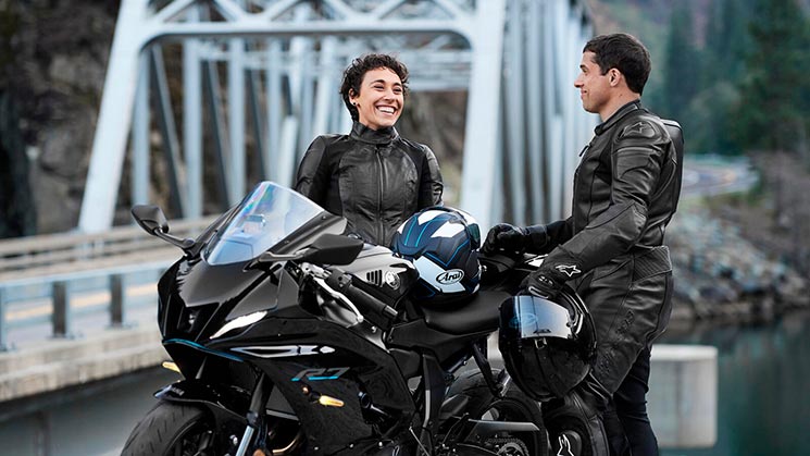 yamaha r7 2021