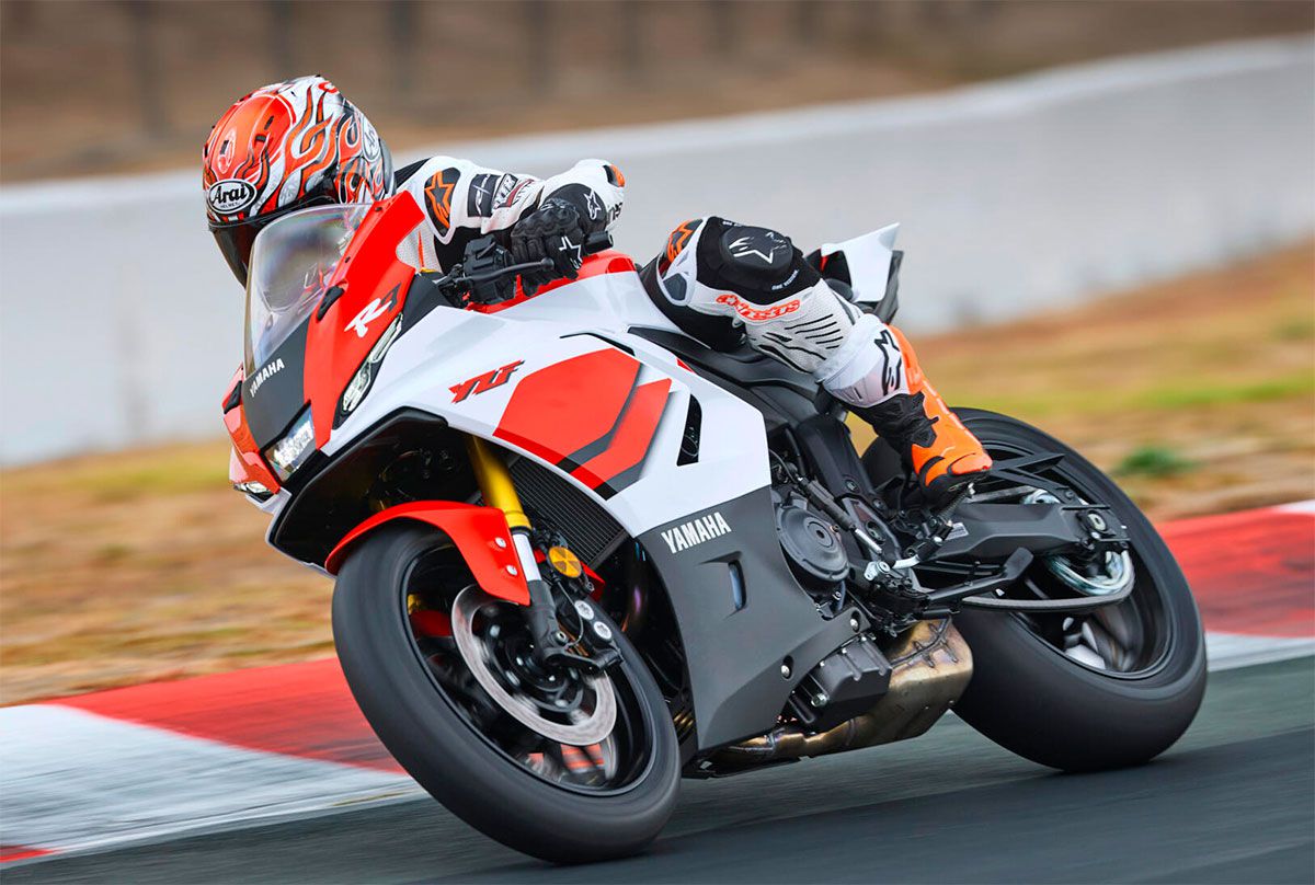 YamahaR7-25-aniversario