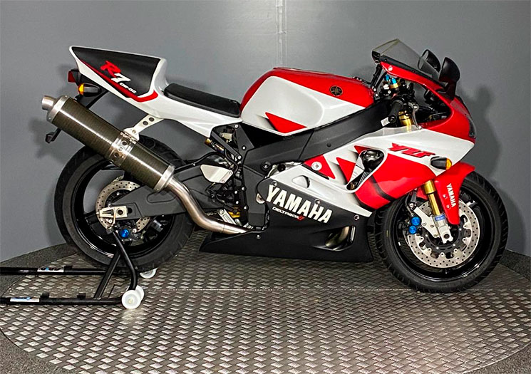 yamaha r7