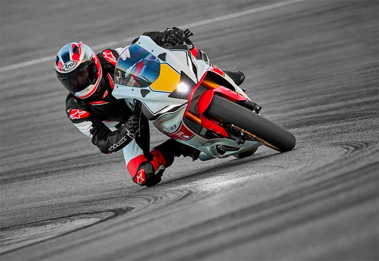 YamahaR7-60-Aniversario
