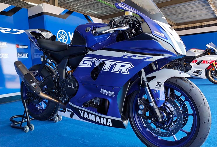 YamahaR7-GYTR-2022-pre.jpg