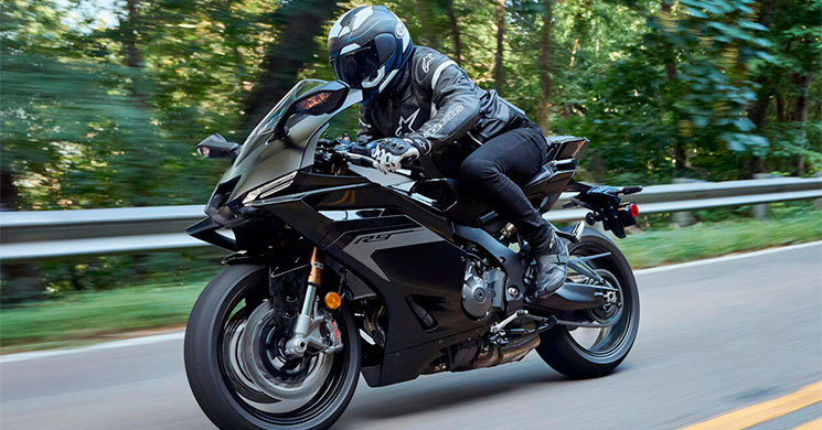 YamahaR9-2025-