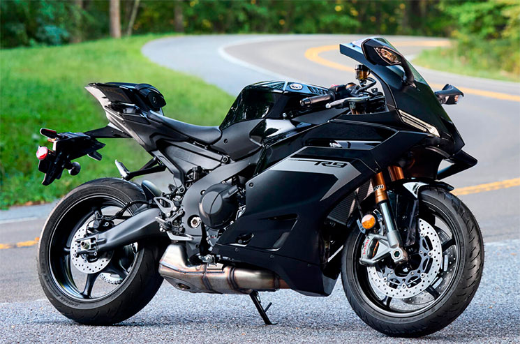 YamahaR9-2025-