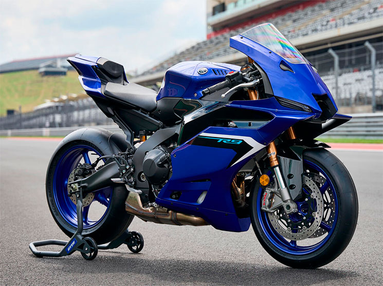 YamahaR9-2025-